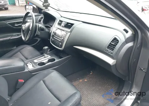 2016 Nissan Altima 2.5 Sr из США, поврежденный, VIN 1N4AL3AP7GC167592